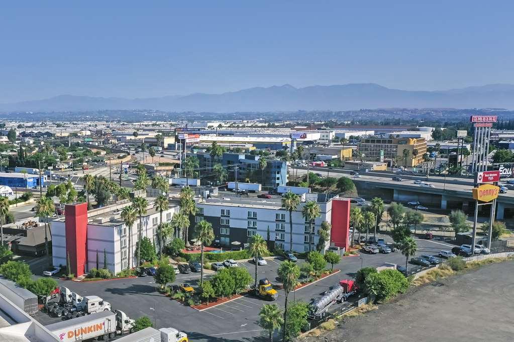Hotel Western Commerce 3*