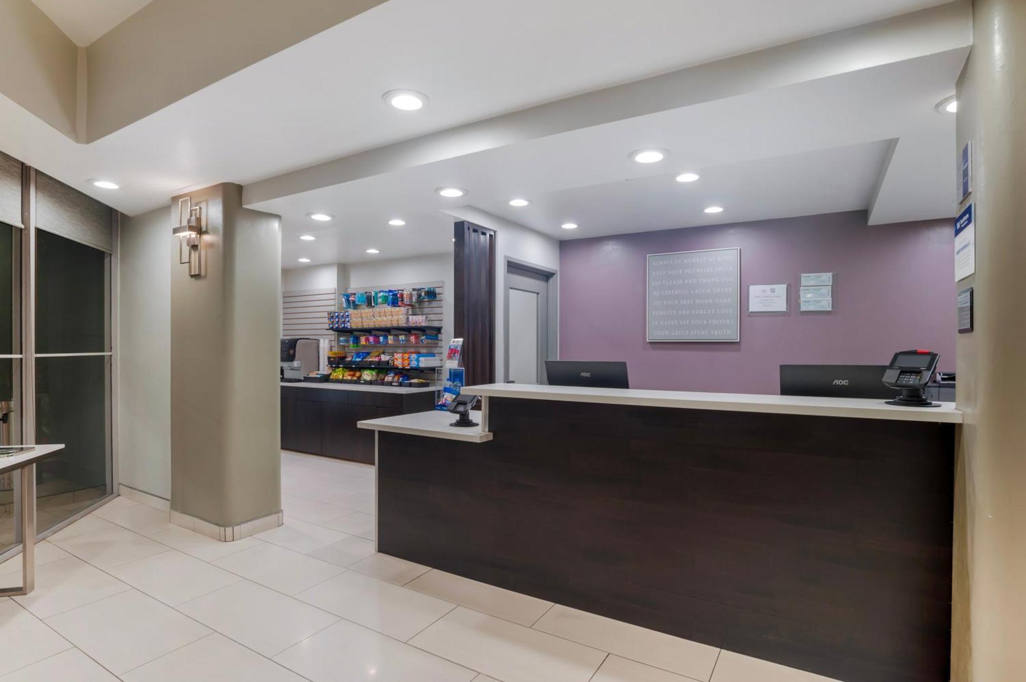 Western Commerce Hotel Pico Rivera