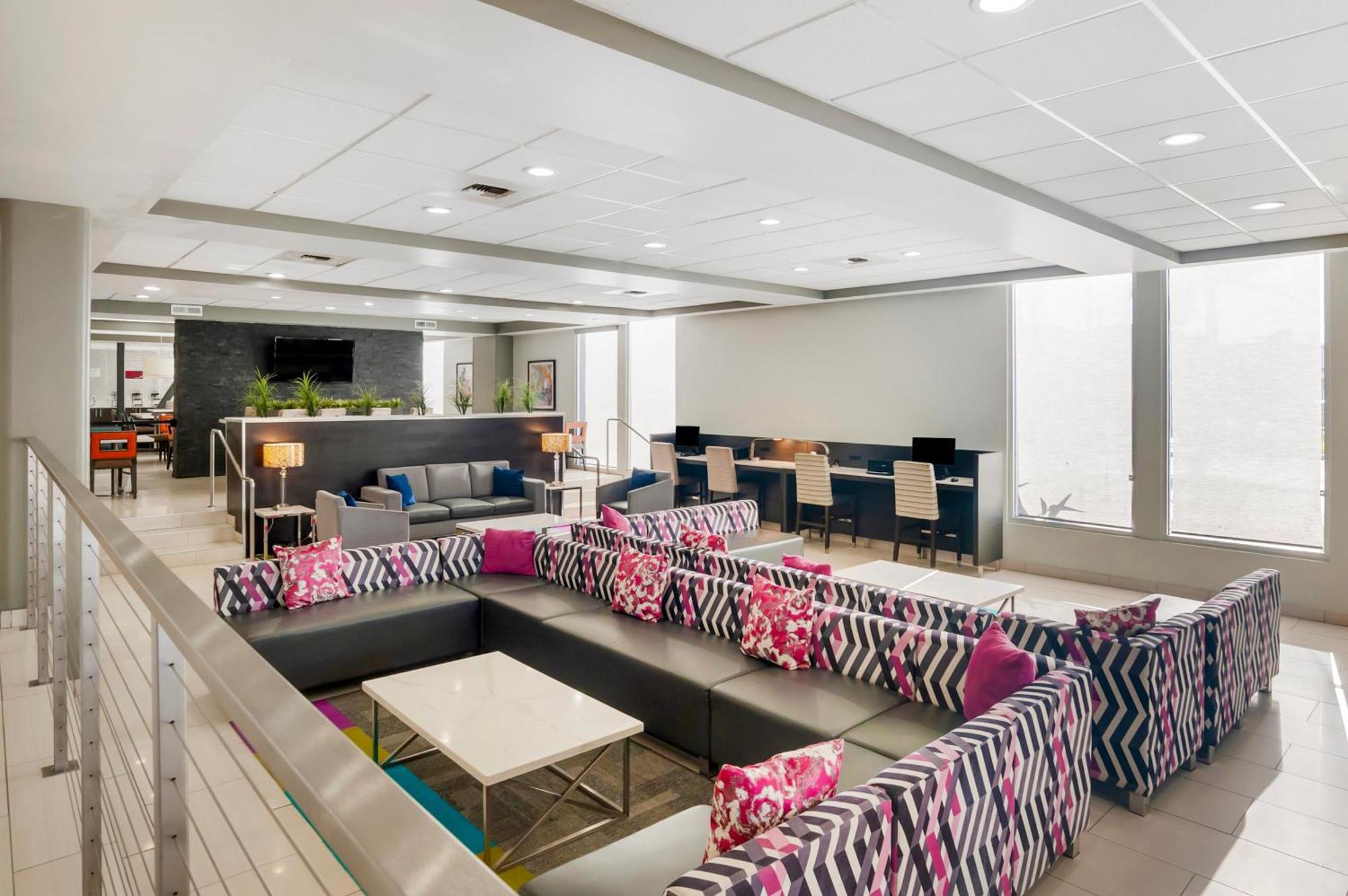 Best Western Plus Commerce