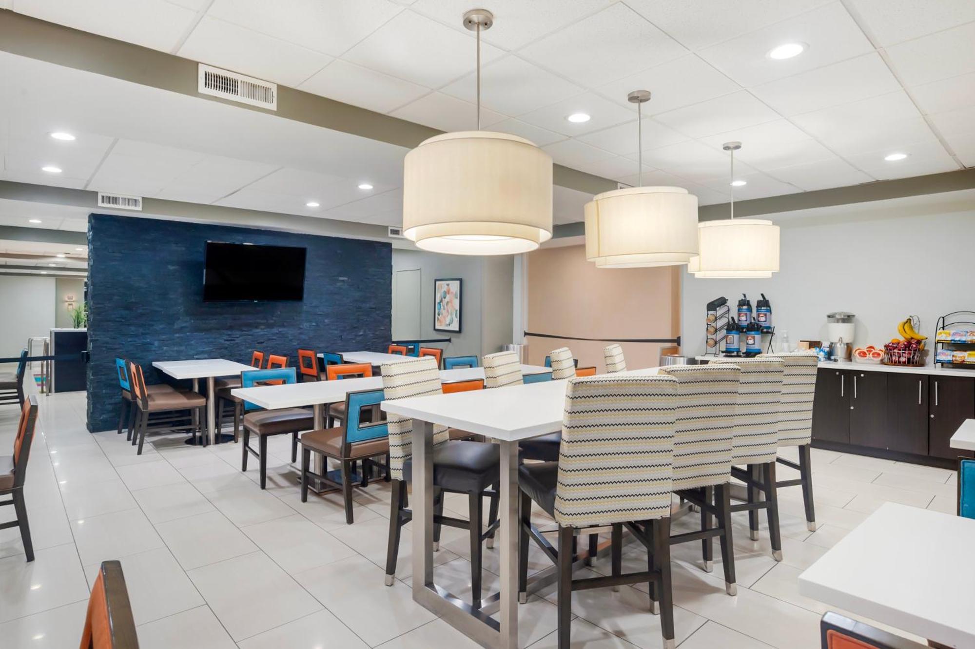 Best Western Plus Commerce