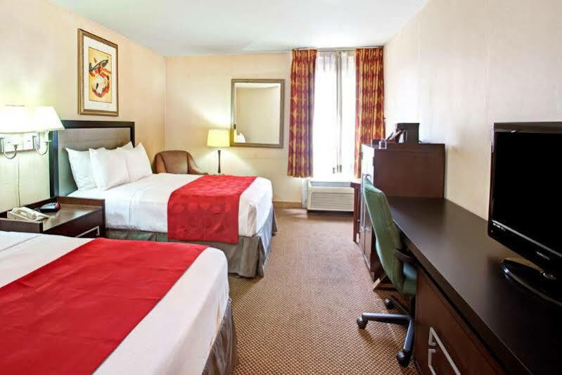 Western Commerce Hotel Pico Rivera
